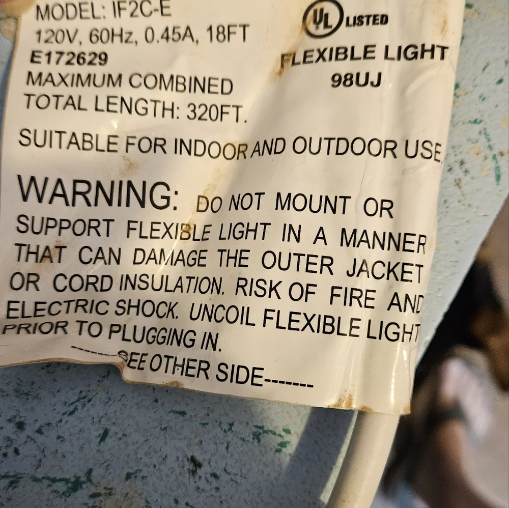 LED Flexable Rope light color is Green PRELOVED This is in good working condit